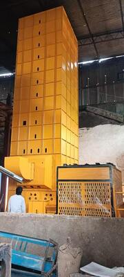 Bon prix Machine de séchage du maïs de type lot, équipement de séchage du maïs à commande automatique 20 TPD en ligne